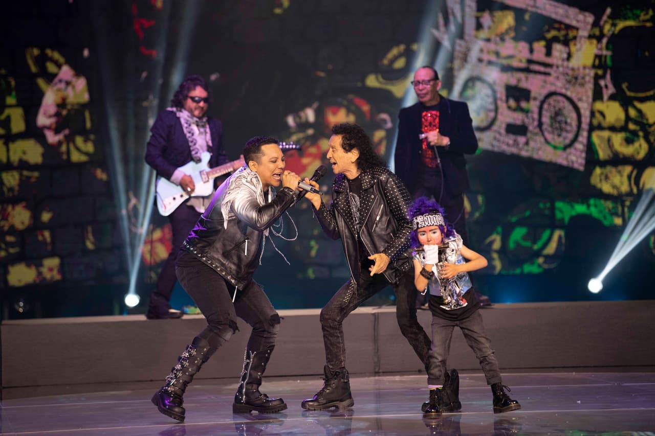 'Fortachín' hizo dupla en Mi Famoso y Yo con 
<b>Edwin Luna</b> y juntos sortearon retos de canto, actuación y lip sync, aunque se llevaron las palmas en las dos ocasiones que el pequeño 
<b><u><a href="https://www.univision.com/shows/mi-famoso-y-yo/mi-famoso-y-yo-fortachin-mostro-su-talento-como-mago-y-termino-con-un-show-como-todo-un-rockstar-video" target="_blank">se transformó en rockero</a></u></b> junto al cantante de regional mexicano.