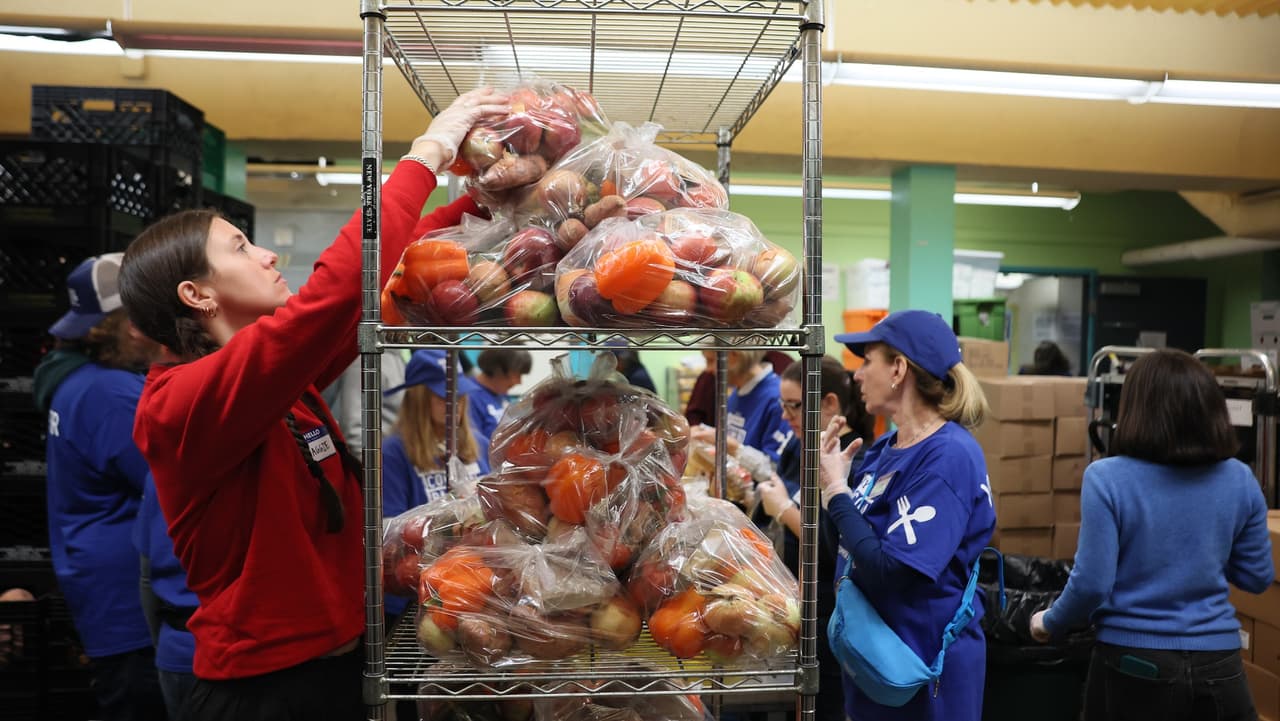 Nueva York declara estado de emergencia por potencial crisis ante recortes al programa SNAP