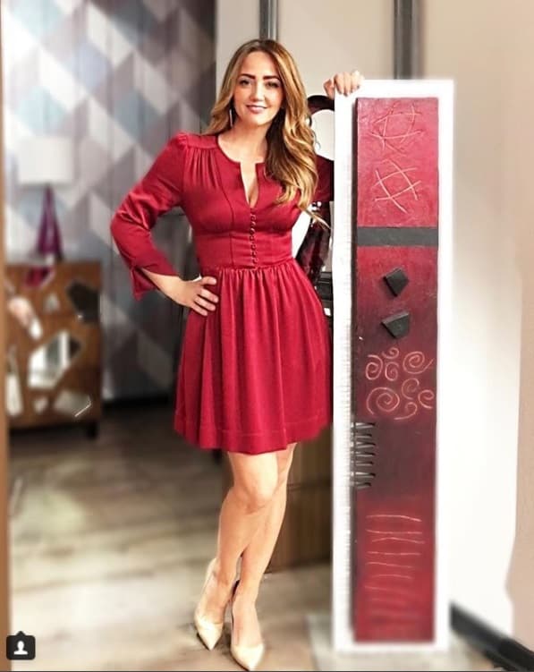 Alegre y llamativo, el rojo es uno de los colores básicos para lucir en la temporada de otoño.