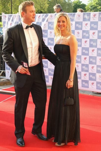 HOLLY BRANSON Y FRED ANDREWS- La hija del millonario Richard Branson decidió contraer matrimonio en diciembre de 2011 en una lujosa ceremonia en una isla privada. Entre los invitados estuvieron las princesas Beatrice y Eugenie.