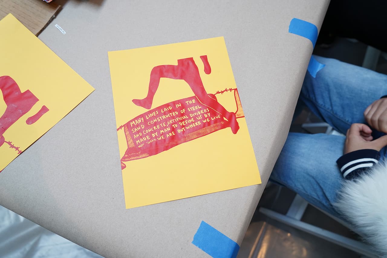 La artista mexicana Pia Camil presenta su más reciente obra.