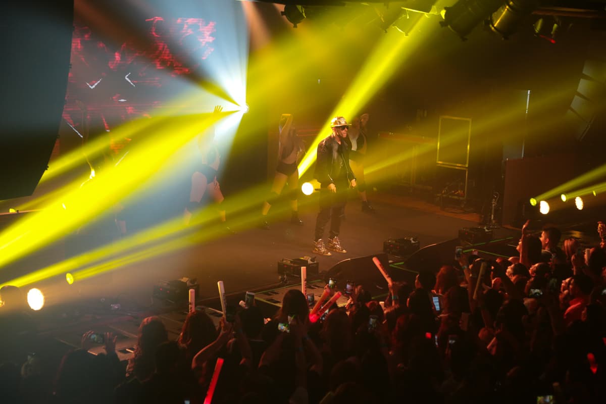 El cantante puertorriqueño Yandel llegó a Chicago en el Road to Innovation Tour de Nissan con lo mejor de su repertorio en un concierto privado en el Concord Music Hall.