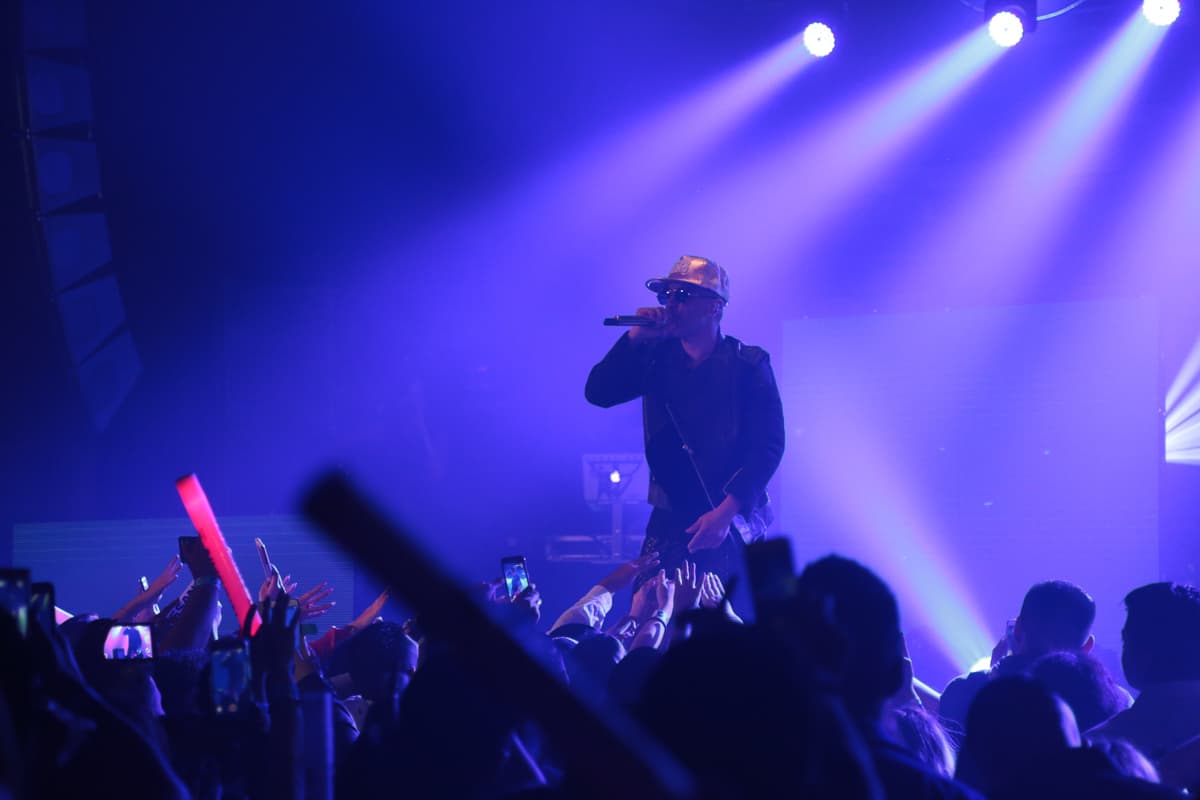 El cantante puertorriqueño Yandel llegó a Chicago en el Road to Innovation Tour de Nissan con lo mejor de su repertorio en un concierto privado en el Concord Music Hall.