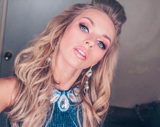 Geraldine Bazán se quedó tranquila con la respuesta, pero siguió observando las redes sociales de Baeva, "como sigo a cualquier otro compañero, compañera o colega del medio. Empecé a notar diferentes tipos de mensajes subliminales, por así decirlo", agregó.