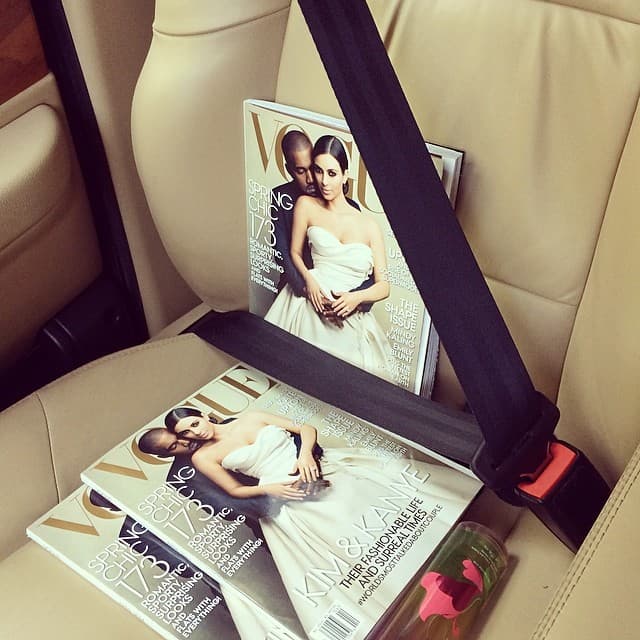 Lo mismo sucedió cuando Kim y Kanye engalanaron la portada de la revista VOGUE.