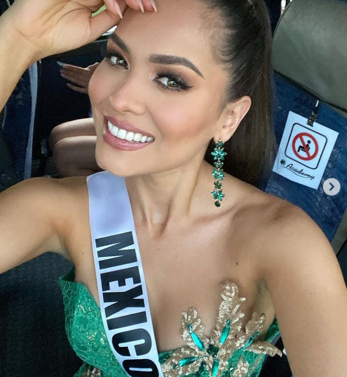 "Para mí era muy normal ver las cruces rosas en la calle. Hasta que crecí, entendí que eran mujeres que habían asesinado por el simple hecho de ser mujeres".
<br>