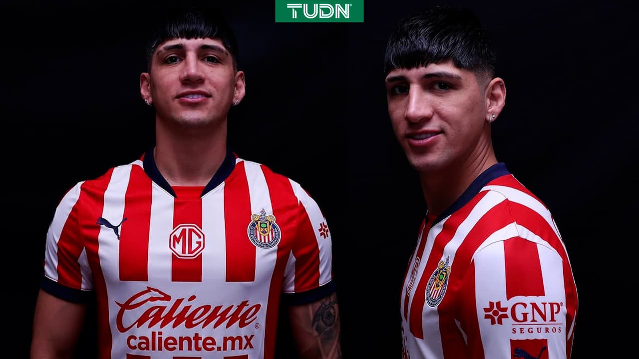 Revelan dorsal que usará Alan Pulido en su regreso a Chivas