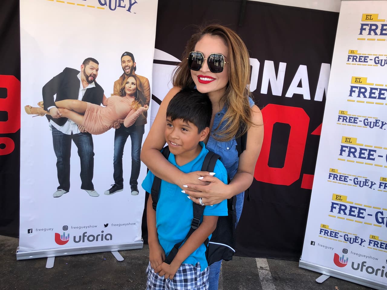 Este pequeño se chiveó al recibir un abrazo de 
<b>La Bronca</b>.