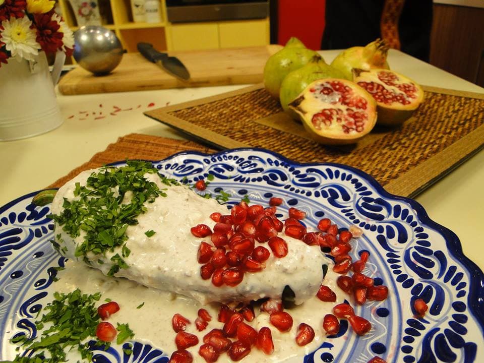 ¡Época mexicana! Nos enseñaron una deliciosa receta de Chiles en Nogada. (21 de agosto)