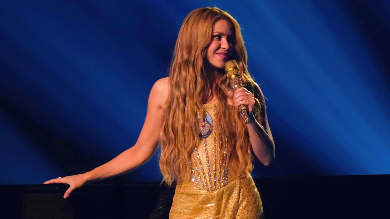 Shakira, conocida no solo por su impactante voz y sus cautivadores movimientos de baile, sino también por su compromiso filantrópico y su influencia global, promete brindar
<b>un espectáculo que dejará una marca imborrable en el corazón de todos sus fanáticos</b>.