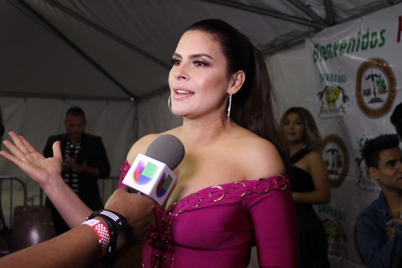 Y confesó que tiene algunos proyectos bajo la manga que muy pronto saldrán a la luz.