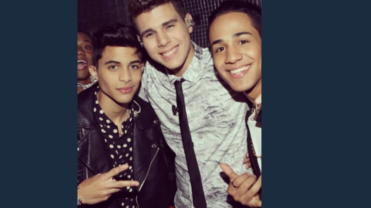 Todos saben que están luchando por el mismo sueño y al final sólo 5 serán los ganadores, pero esto no los detiene de ser buenos amigos y divertirse en su tiempo libre.