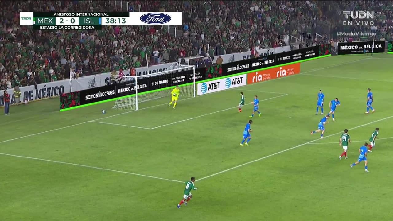 ¡TIRO ATAJADO! disparo por Roberto Alvarado.