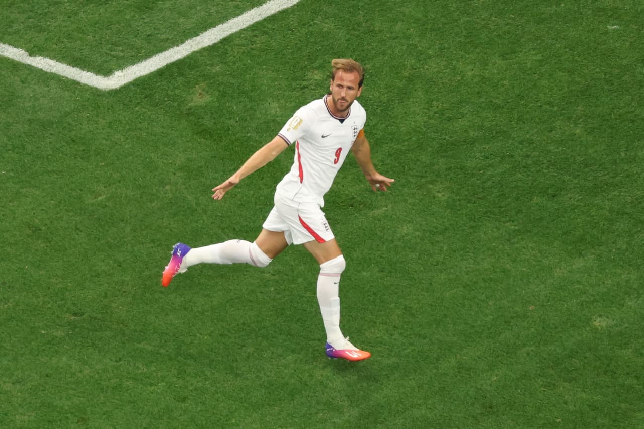 Harry Kane, de Inglaterra, celebra tras marcar un gol durante el partido de fútbol del Grupo L de la Copa Mundial entre Inglaterra y Croacia en Arlington, Texas, cerca de Dallas, el miércoles 17 de junio de 2026