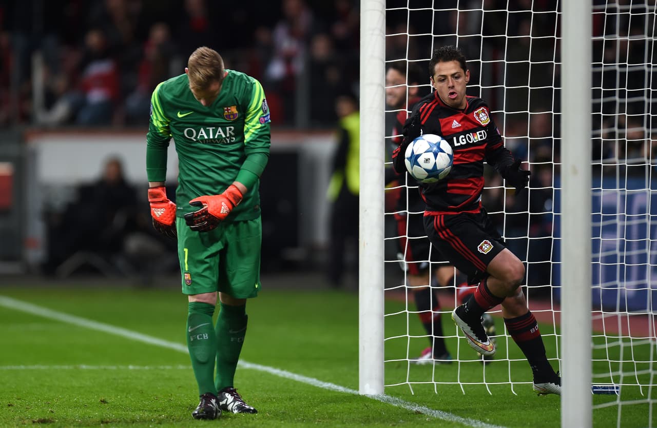 Bayer Leverkusen 1-1 Barcelona: Chicharito le anotó al Barça pero no alcanzó para avanzar