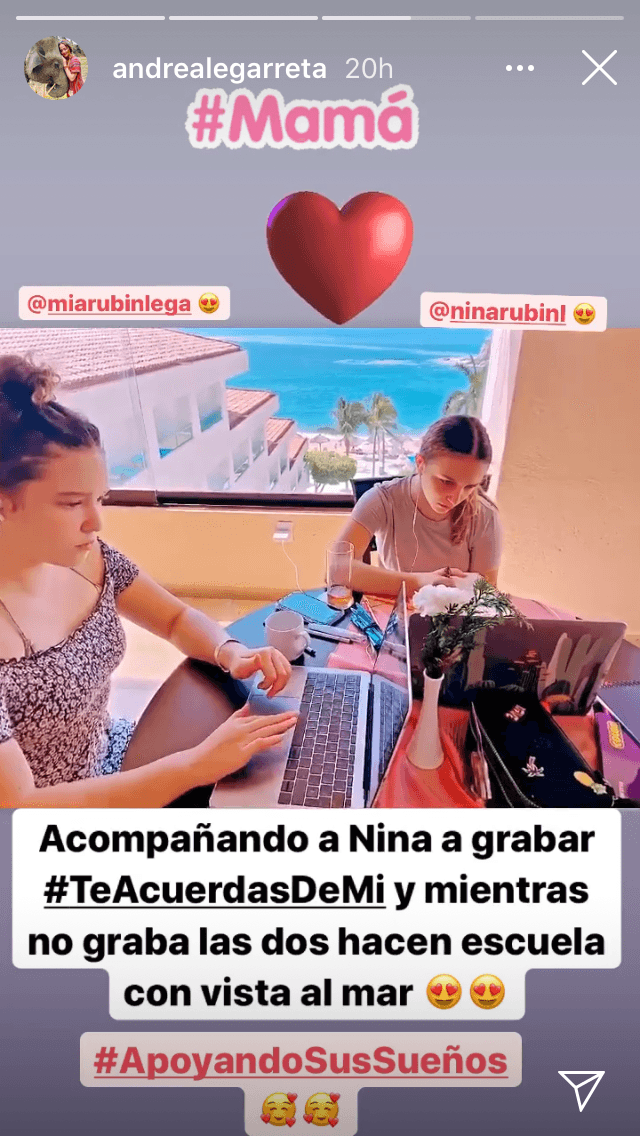 Primero lo hizo la tarde del lunes 12 de octubre con esta foto en sus historias de Instagram, en donde dio a conocer que habían viajado a Huatulco para acompañar a Nina en las grabaciones de '¿Te acuerdas de mí?'.
<br>