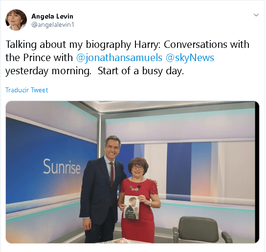 En 2018, Angela Levin publicó 
<b><a href="https://www.amazon.com/Harry-Conversations-Angela-Levin-author/dp/1786068966/ref=tmm_hrd_swatch_0?_encoding=UTF8&qid=&sr=" target="_blank">'Harry: La biografía de un príncipe'</a></b>, que se basa en su conversación exclusiva con el hombre de 34 años antes de casarse con Markle.