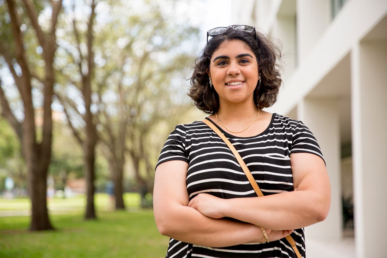 Iman Said. 20 años. Estadounidense de origen egipcio. “Votaré por Hillary. Es la única candidata que realmente se preocupa por los problemas de las mujeres, además es quien tiene más experiencia. Creo que es, de lejos, la mejor candidata”.