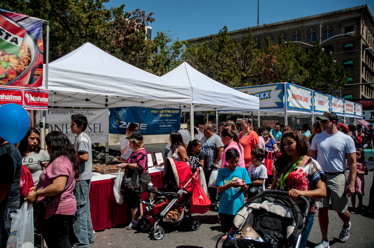 Familias del valle central llegaron al centro de Fresno a celebrar.