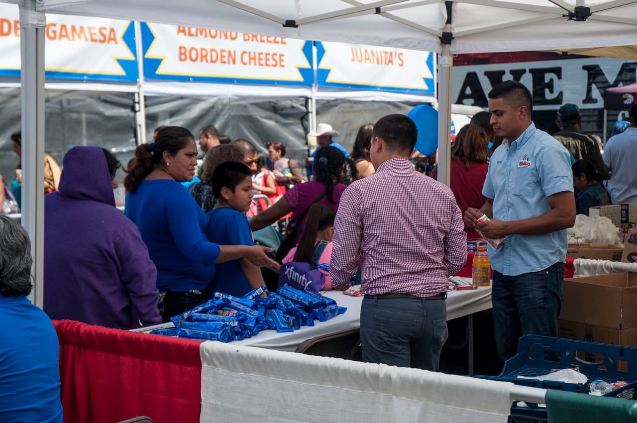Familias del valle central llegaron al centro de Fresno a celebrar.