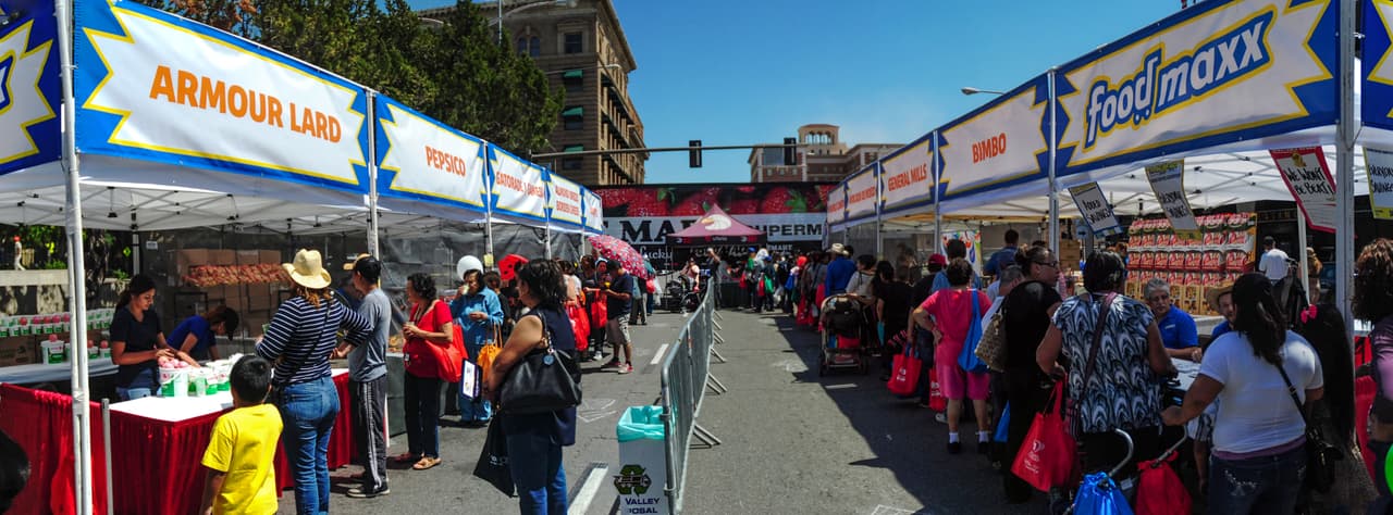 Familias del valle central llegaron al centro de Fresno a celebrar.