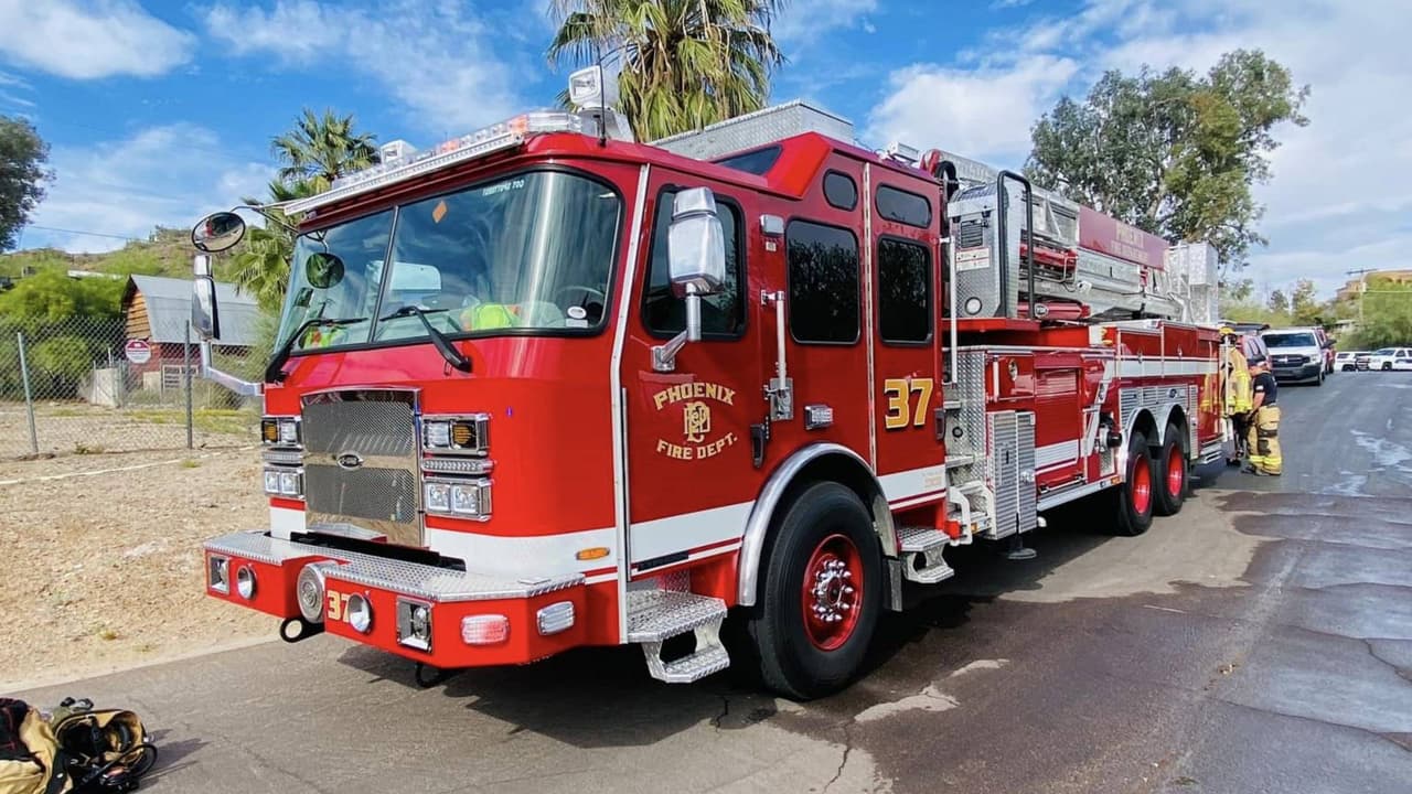 Esta multa puede incrementar hasta $1,000 por una tercera o posterior violación dentro de un período de cinco años. Si tienes más dudas, 
<a href="https://www.azleg.gov/ars/28/00775.htm" target="_blank">puedes consultar la ley en este enlace</a>.