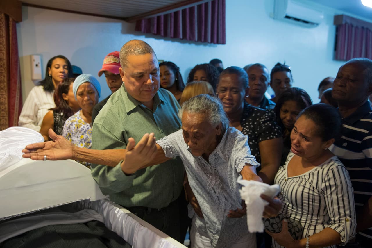 Matan a tiros a dos periodistas dominicanos mientras transmitían un noticiero en Facebook Live