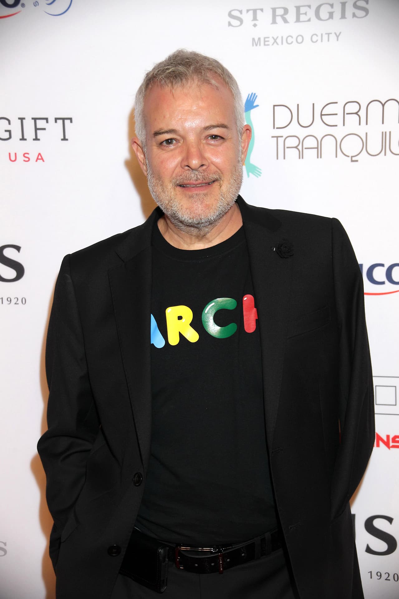 Constantino Fernández, mejor conocido como 
<b>Tino del grupo musical Parchis</b> es otro caso de una estrella infantil que sufrió un destino complejo a su corta edad.
<br>