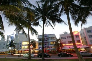 Luego de estar en el local nocturno ubicado en Ocean Drive de South Beach, ambos decidieron irse a un hotel.