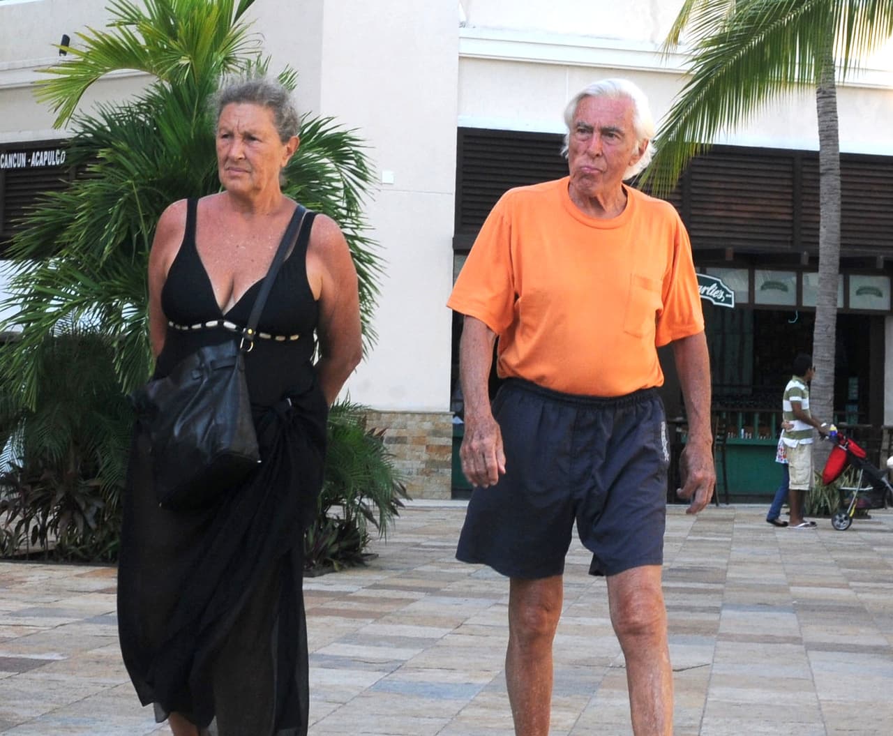 Rodrigo asegura que su papá está feliz viviendo con su madre pues llevan 60 años casados.