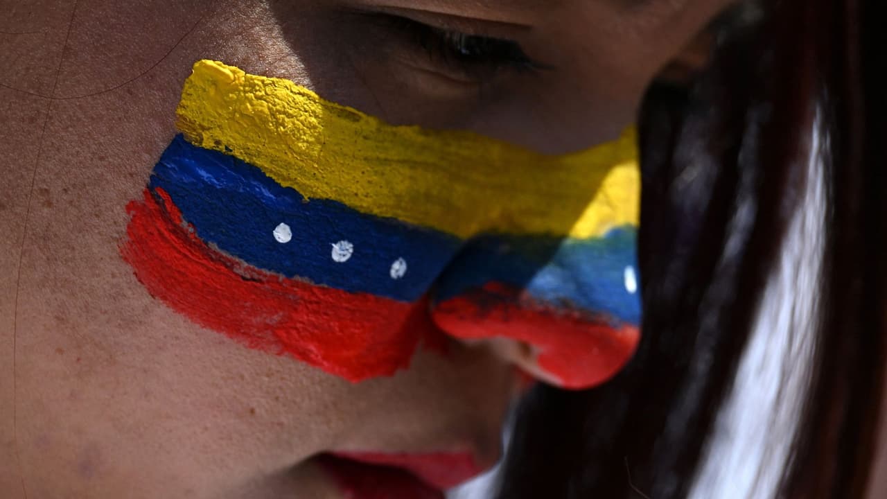 Cómo la decisión de la Corte Suprema deja en el limbo a más de 350,000 venezolanos con TPS (y qué puede pasar ahora)