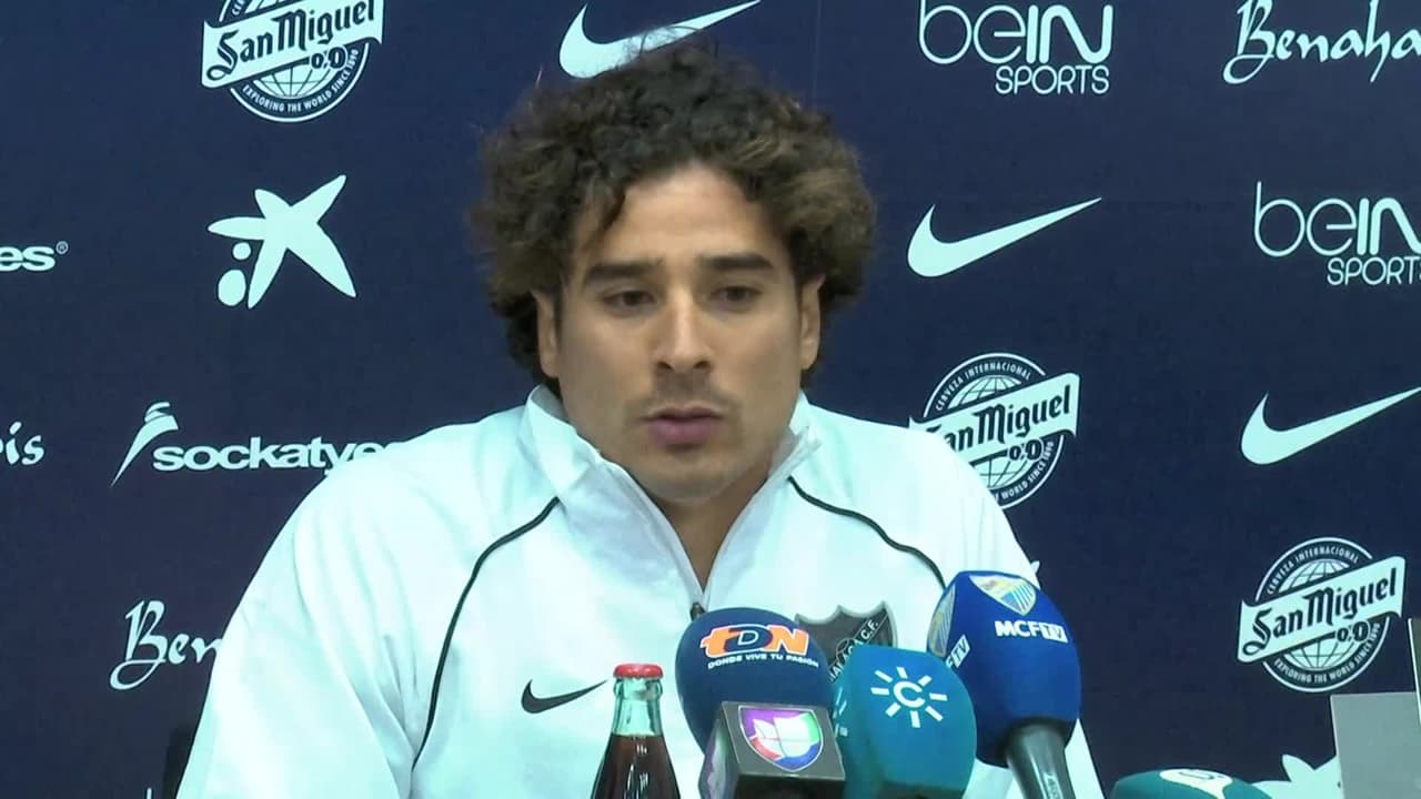 Guillermo Ochoa: “Contento de jugar, aunque no es lo ideal por la lesión de un compañero”