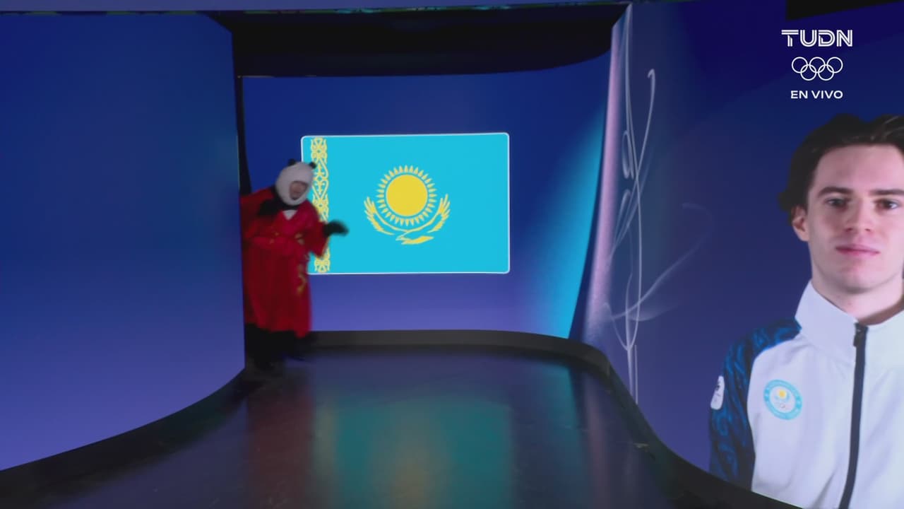 ¡Con todo y Jackie Chan! Ganador del oro hace entrañable rutina como panda