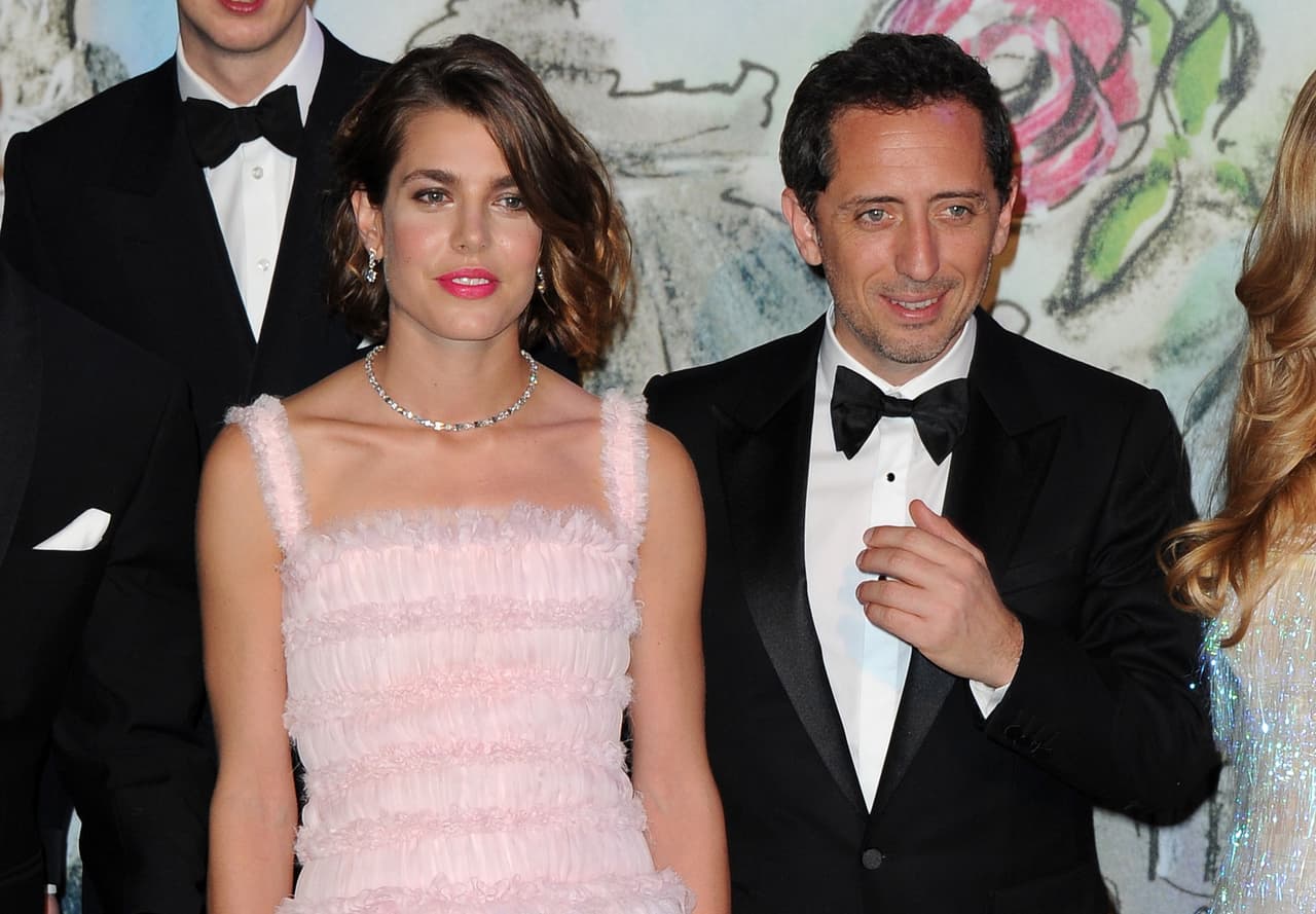 <b><a href="https://www.univision.com/famosos/el-hijo-de-carlota-casiraghi-esta-bellisimo-fotos#daee4db70000" target="_blank">Ella es madre del pequeño Raphael</a></b>, de seis años, fruto de su anterior relación con 
<b><a href="https://www.univision.com/entretenimiento/disparejas/gad-elmaleh-habla-de-carlota-casiraghi-no-estamos-juntos" target="_blank">el actor Gad Elmaleh</a></b>, mientras que él tiene una niña, Darya, de siete años, de su relación con la modelo Masha Novoselova.