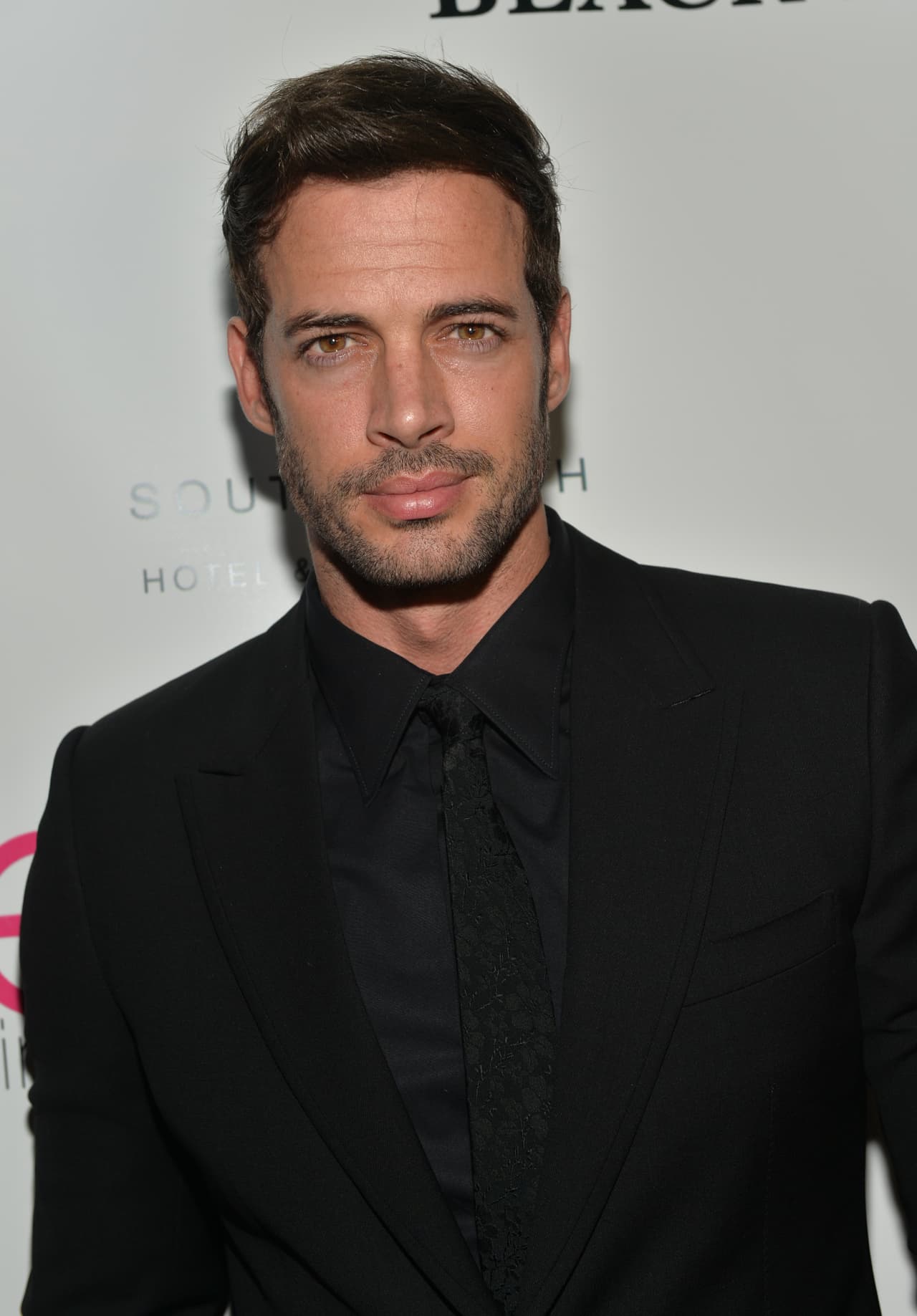 Ricky Martin, Pitbull, William Levy, Romeo Santo y William Valdés saben muy bien cómo lucir perfector en cada aparición pública.