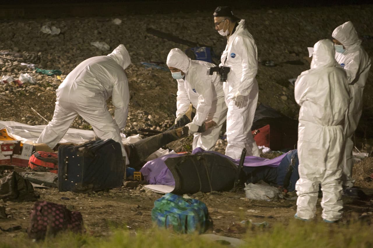Choque entre tren y camión en el norte de México deja cinco muertos y 21 heridos