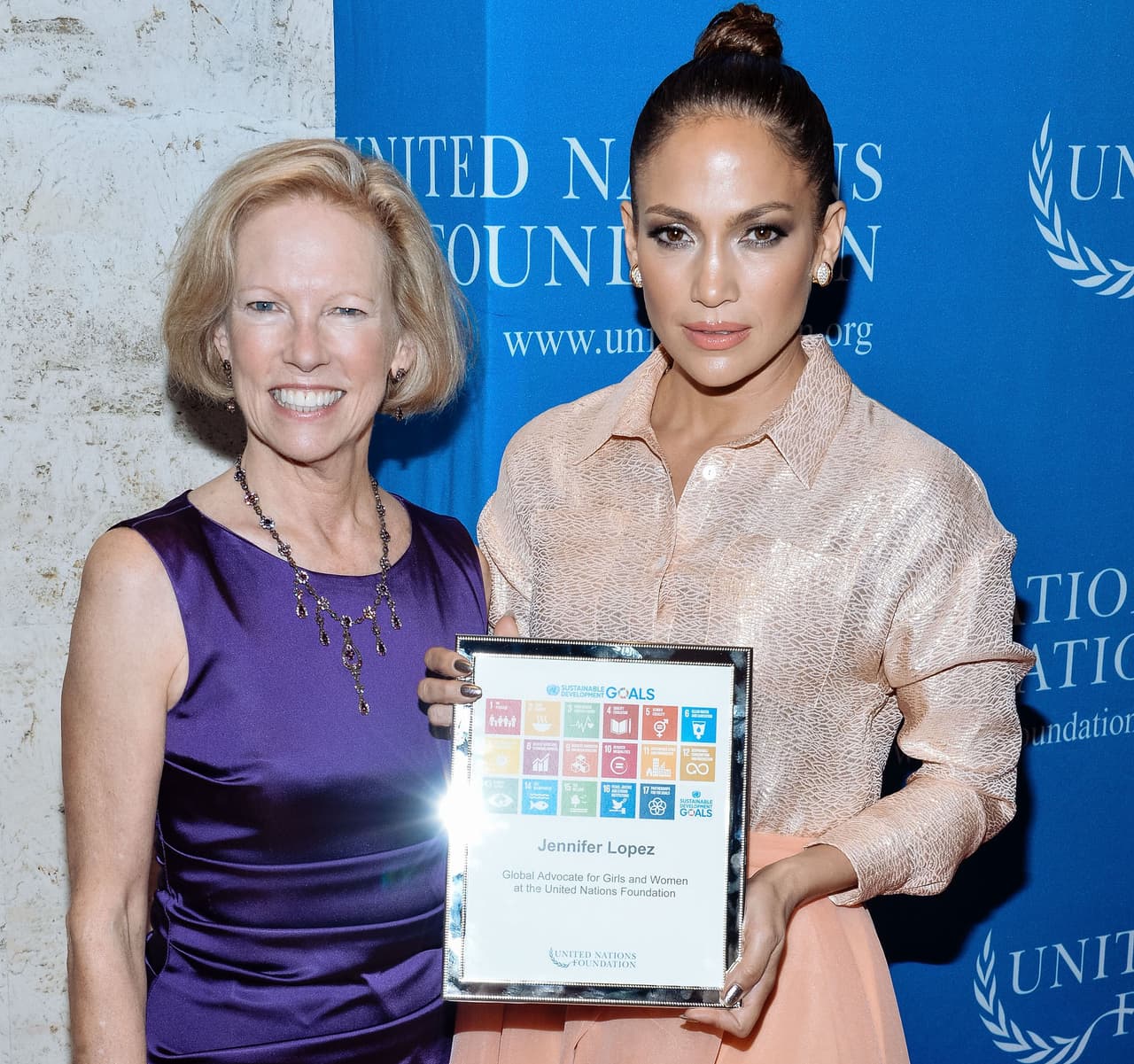 ONU nombra a Jennifer Lopez como defensora de niñas y mujeres