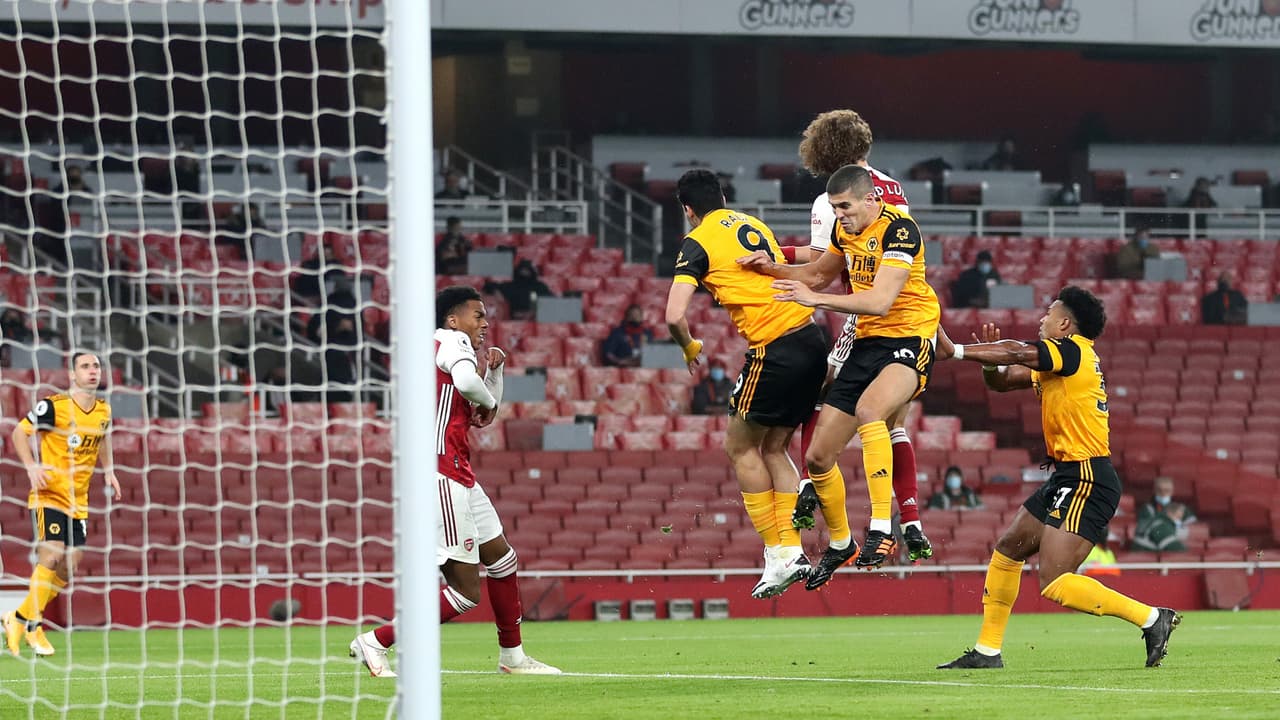 David Luiz dedicó unas emotivas palabras a Raúl Jiménez