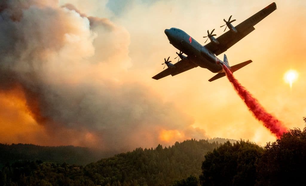 Devastadores incendios forestales en California ya superan la cifra récord de 4 millones de acres quemados