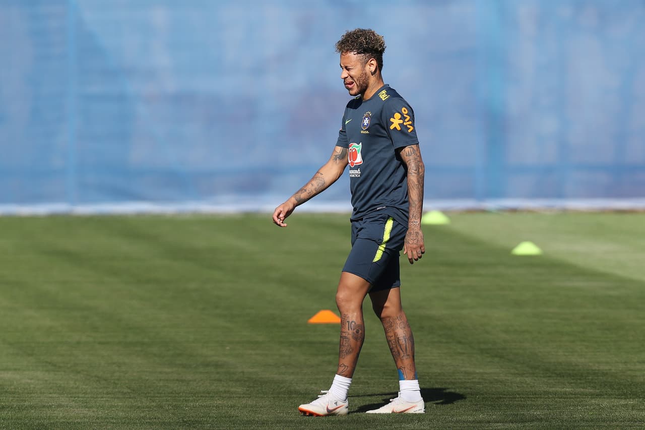 "Neymar no está todavía al 100%", reconoce Tite antes del estreno de Brasil