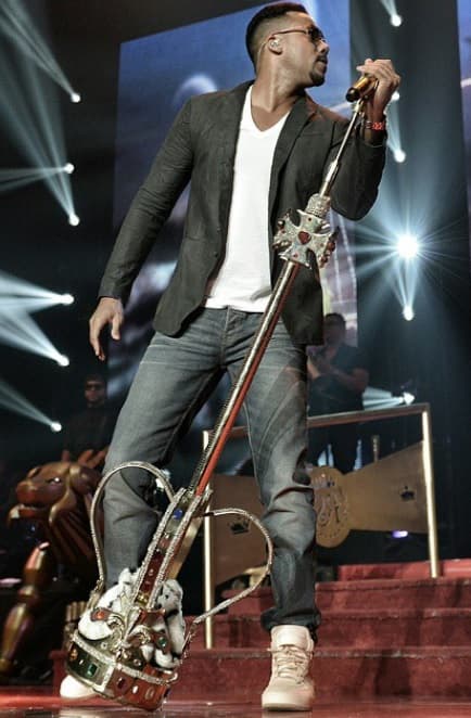 Su siguiente disco, 'Formula Vol.2' se colocó como uno de los más vendidos de 2014.