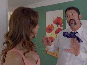 Debe defender a toda costa su techo donde vive con Roberto, de no ser así tendrían graves problemas para conseguir una casa y también con la señorita Venus.