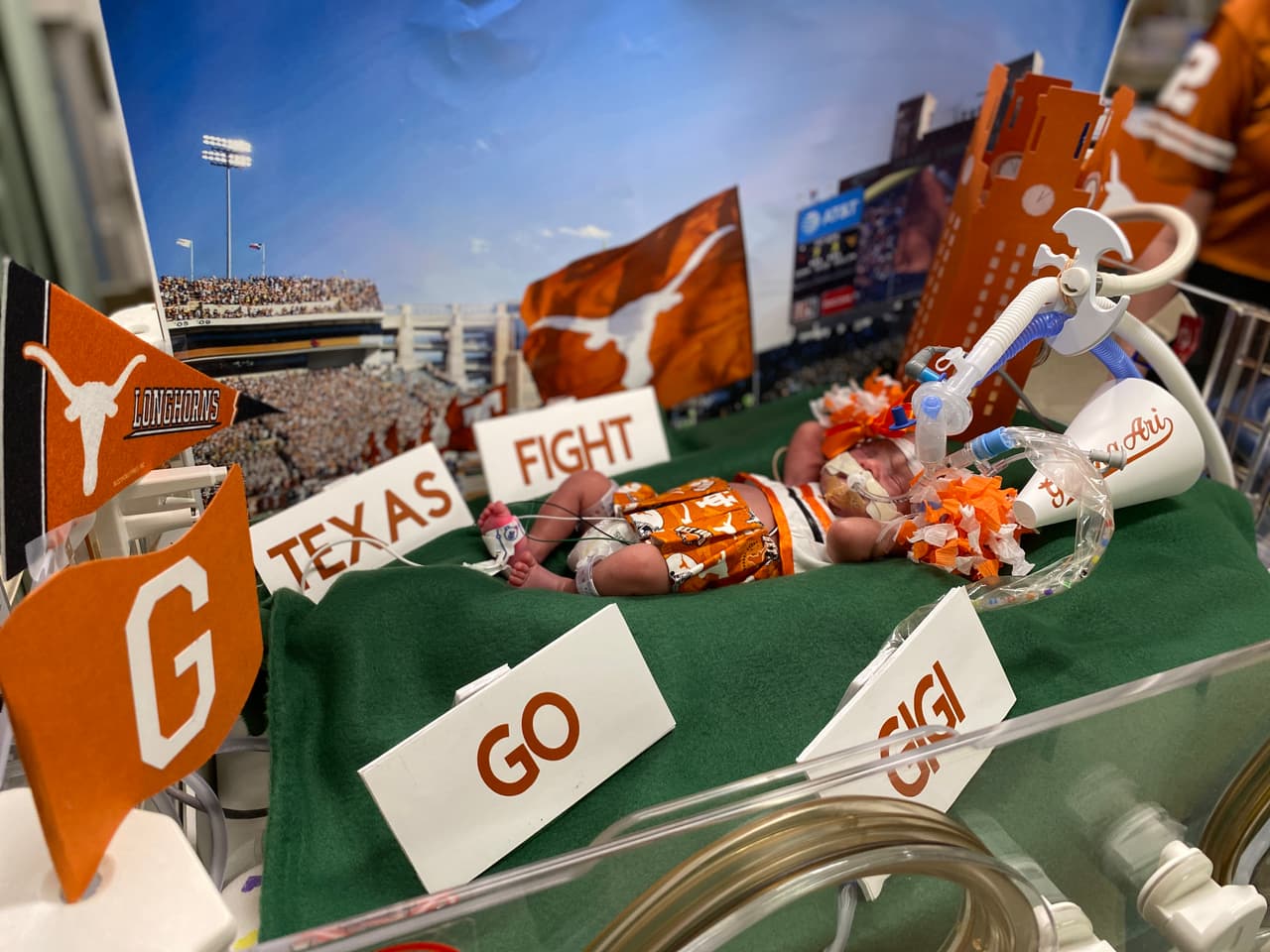 Los bebés lucieron sus atuendos y 'posaron' para las fotos.