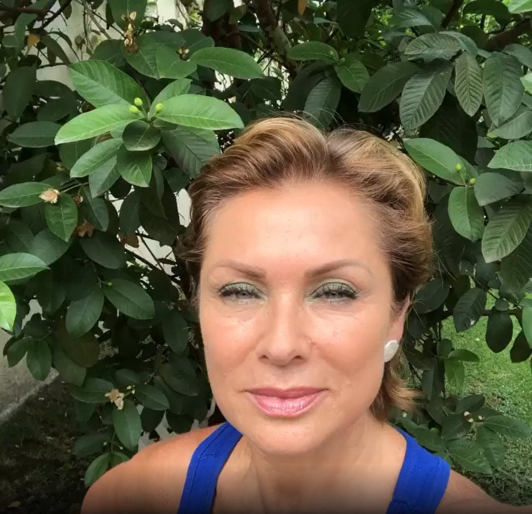 <b><a href="https://www.univision.com/temas/leticia-calderon">Lety Calderón</a></b> compartió en su cuenta de Twitter que se encuentra en el hospital, pero no dio detalles de la causa.
<br>