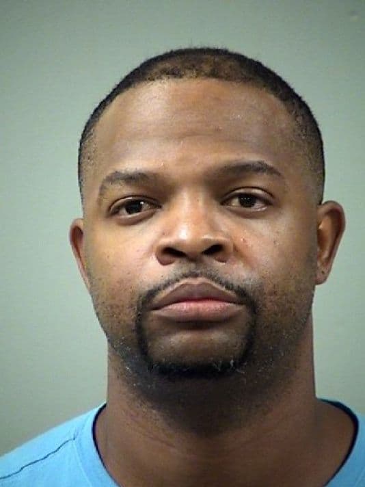 Arrestado por promoción de la prostitución.