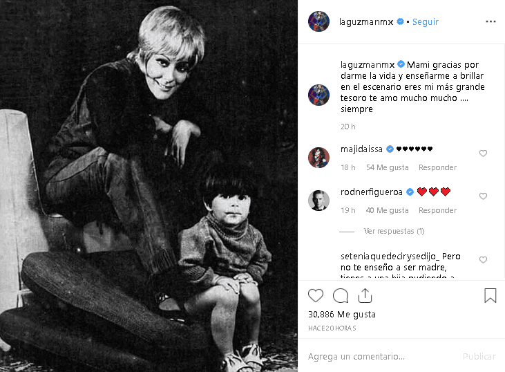 La rockera 
<a href="https://www.univision.com/shows/va-por-ti/la-metamorfosis-de-alejandra-guzman-fotos">Alejandra Guzmán</a> no se quedó atrás y subió un emotivo mensaje con una foto de su madre, doña Silvia Pinal.