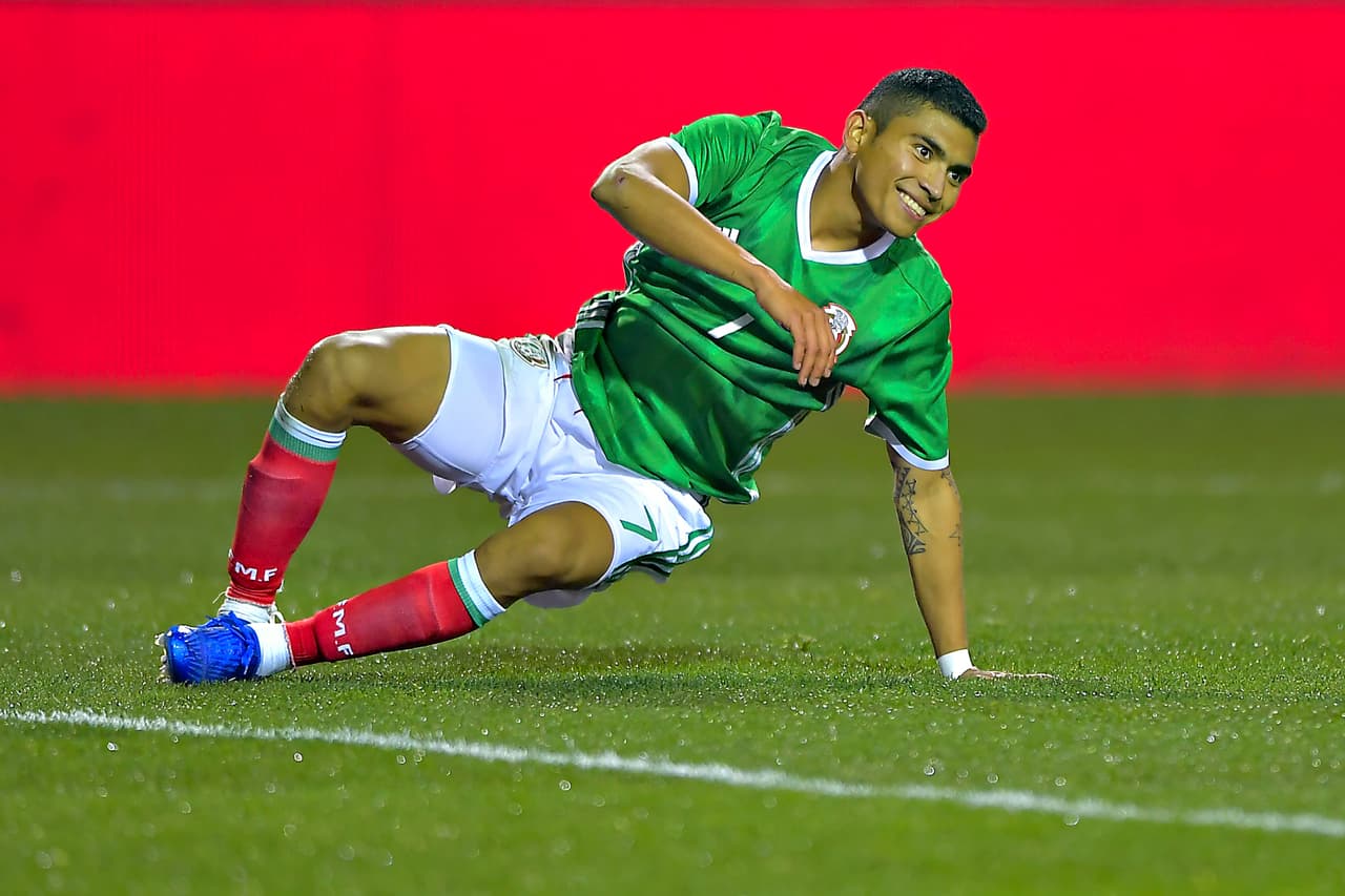 Orbelín Pineda (Chivas de Guadalajara) - Mediocampista