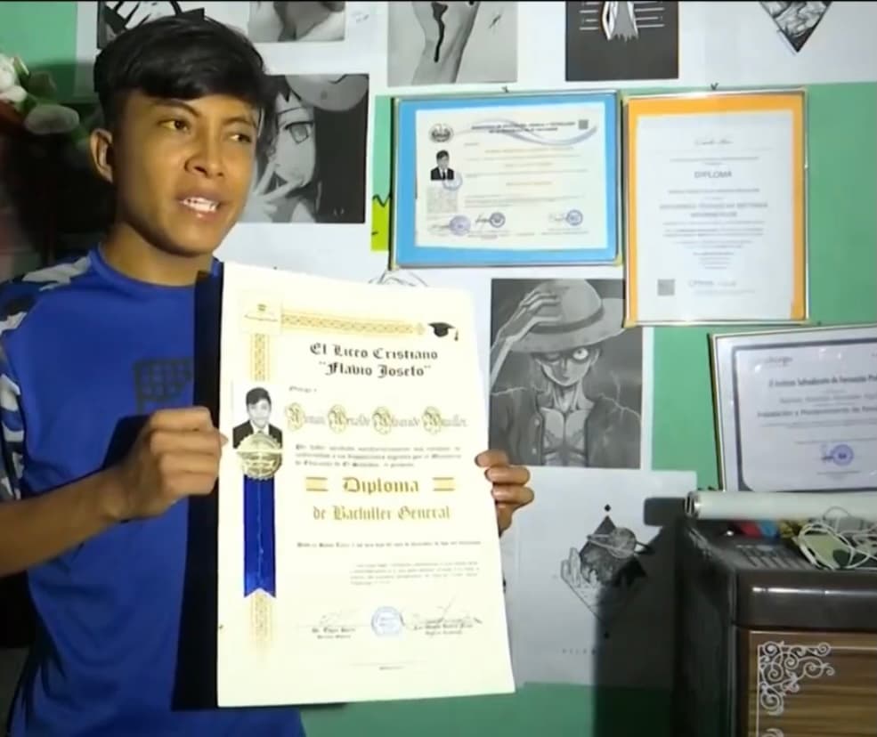 Mientras tanto, Numan se sigue preparando siempre con la esperanza de tener un futuro lleno de salud. Por eso, 
<b>tras graduarse del bachillerato y completar cursos de diseño gráfico</b>, ahora está de lleno estudiando inglés. 
<br>