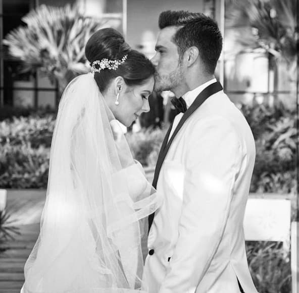 Brandon Peniche llegó al altar con Kristal Cid, la hija de la actriz Sharis Cid, en noviembre del 2016, pero fue hasta marzo pasado que la pareja se fue de luna de miel.