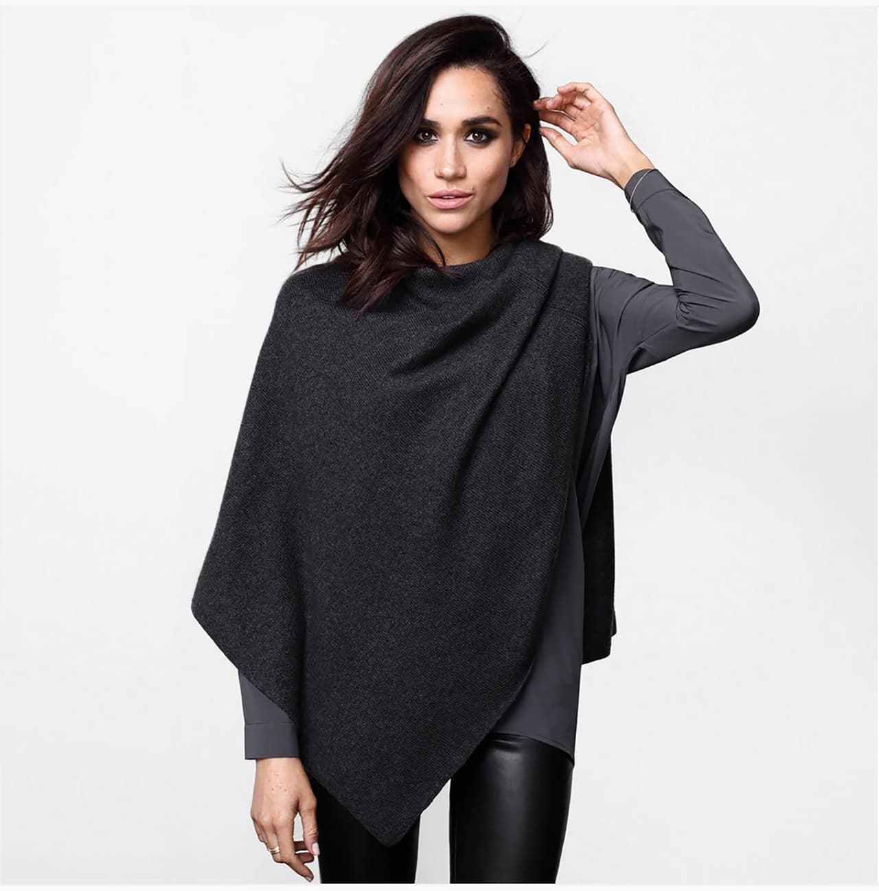 Ella es la actriz y activista Meghan Markle.